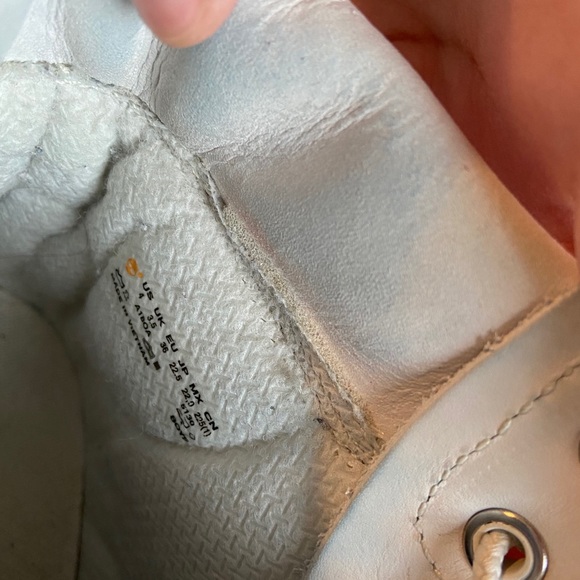 Timberlands - Picture 3 of 3